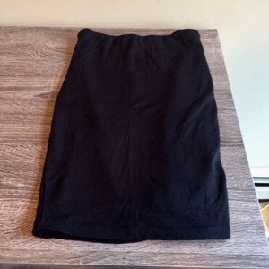 Black Lulus pencil skirt